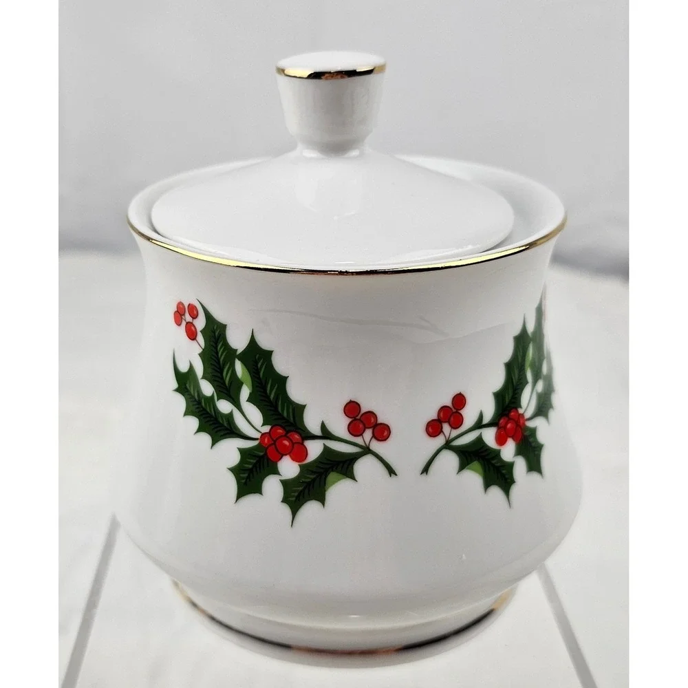 Christmas Holly Fine‎ Porcelain Sugar Bowl Japan Gold Trim Holiday Decor